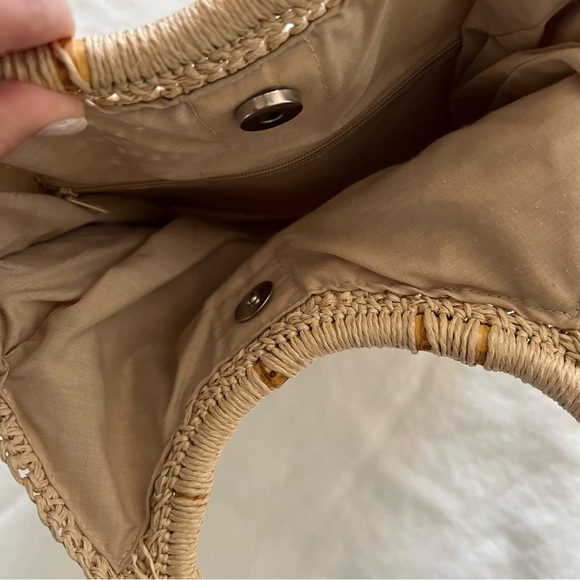 Vintage Floral Embroidered Woven Purse - Picture 4 of 4